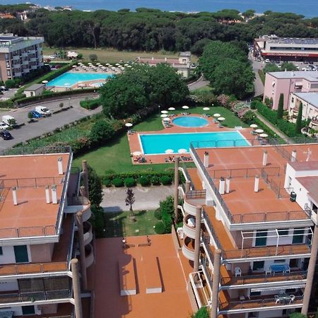 Le Residenze Di Santa Costanza - Il Lentisco Aparthotel San Vincenzo Ngoại thất bức ảnh