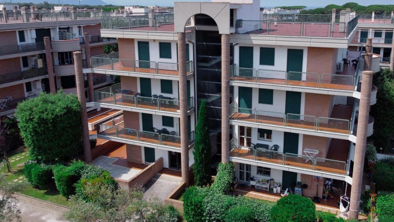 Le Residenze Di Santa Costanza - Il Lentisco Aparthotel San Vincenzo Ngoại thất bức ảnh